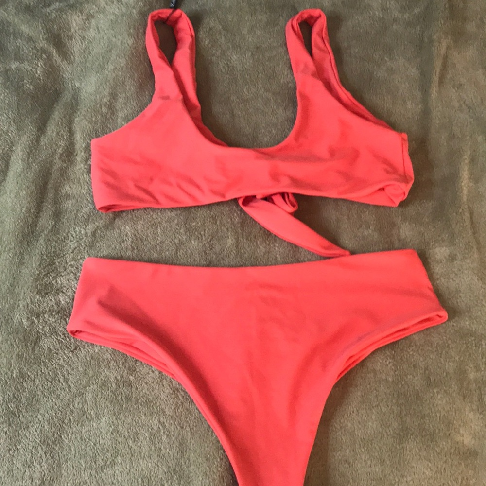 Tie in front Orange/pink bikini - Picture 2 of 3